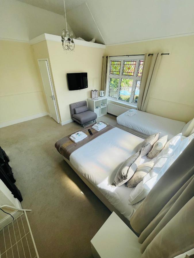 The Six Bells Bed & Breakfast Rochester  Eksteriør bilde
