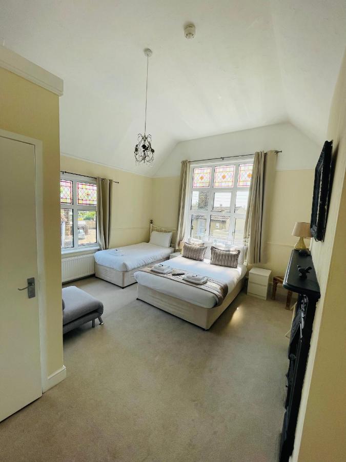 The Six Bells Bed & Breakfast Rochester  Eksteriør bilde