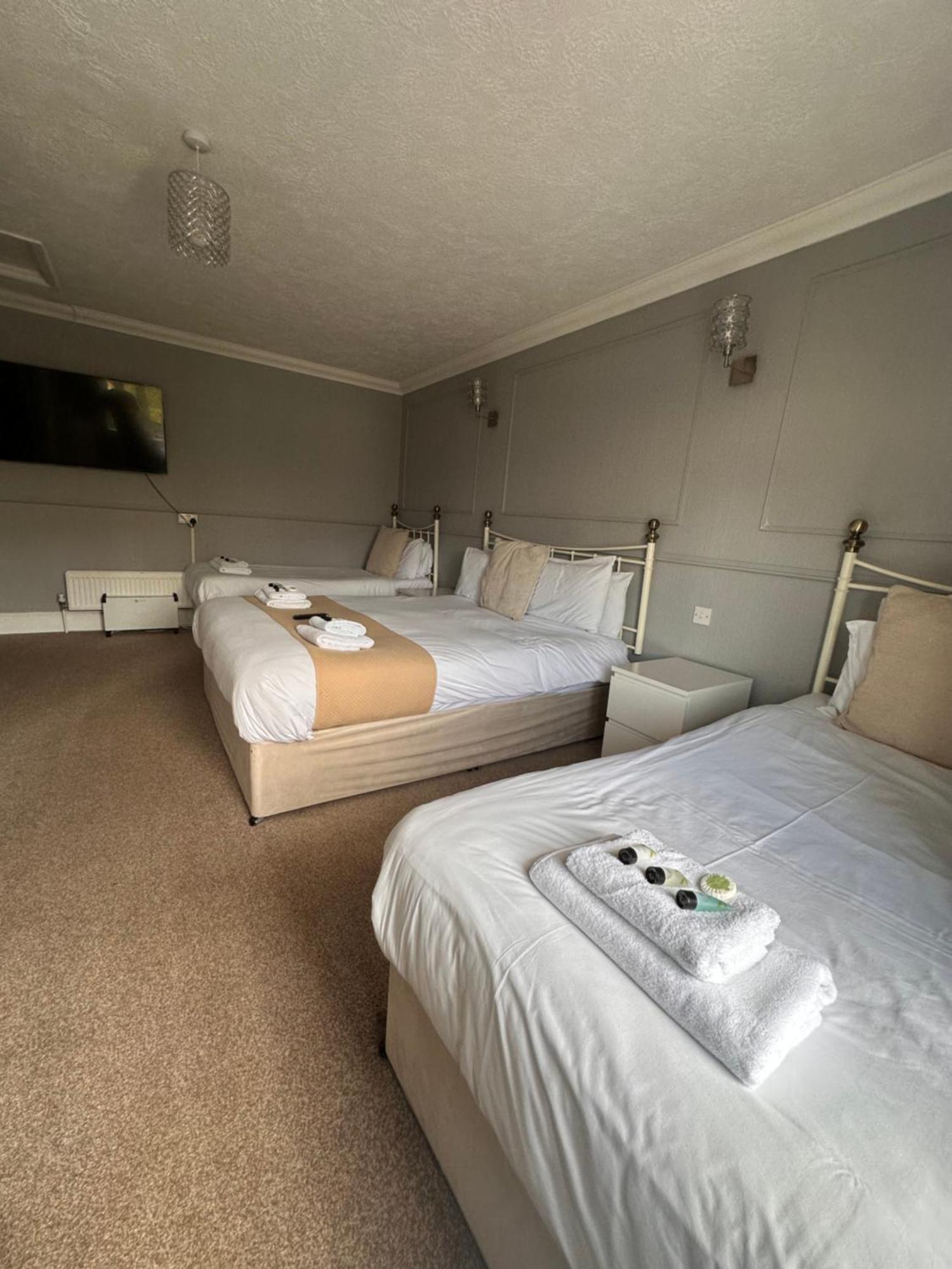 The Six Bells Bed & Breakfast Rochester  Eksteriør bilde